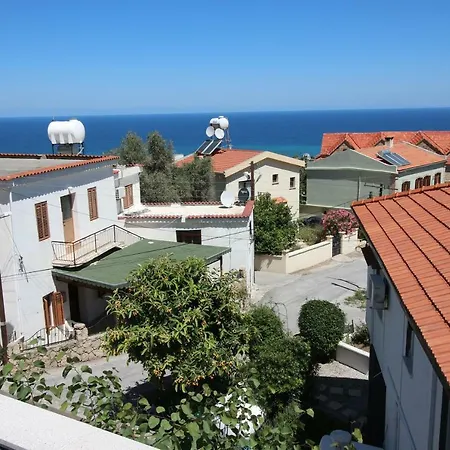 Bungalow * Lapithos (Northern Cyprus)